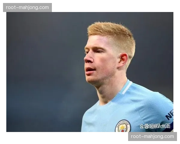 曼城德布劳内调度掌控节奏 老将经验助球队紧追榜首 曼城德布劳内调度掌控节奏 老将经验助球队紧追榜首