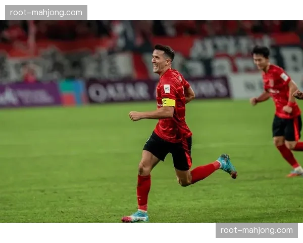 成都蓉城周定洋攻入制胜球 中场核心展现关键作用